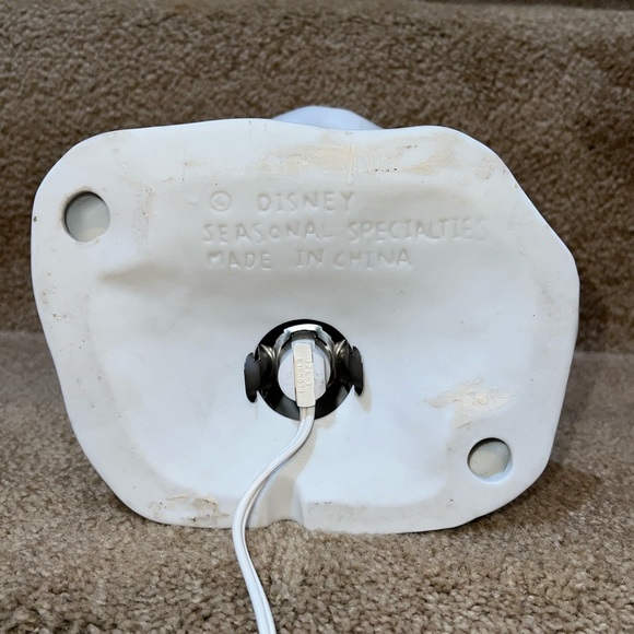 COPY - Disney Winnie The Pooh Ltd Ed Mr Sanders Tree House Light Christmas Vill… - Picture 4 of 5